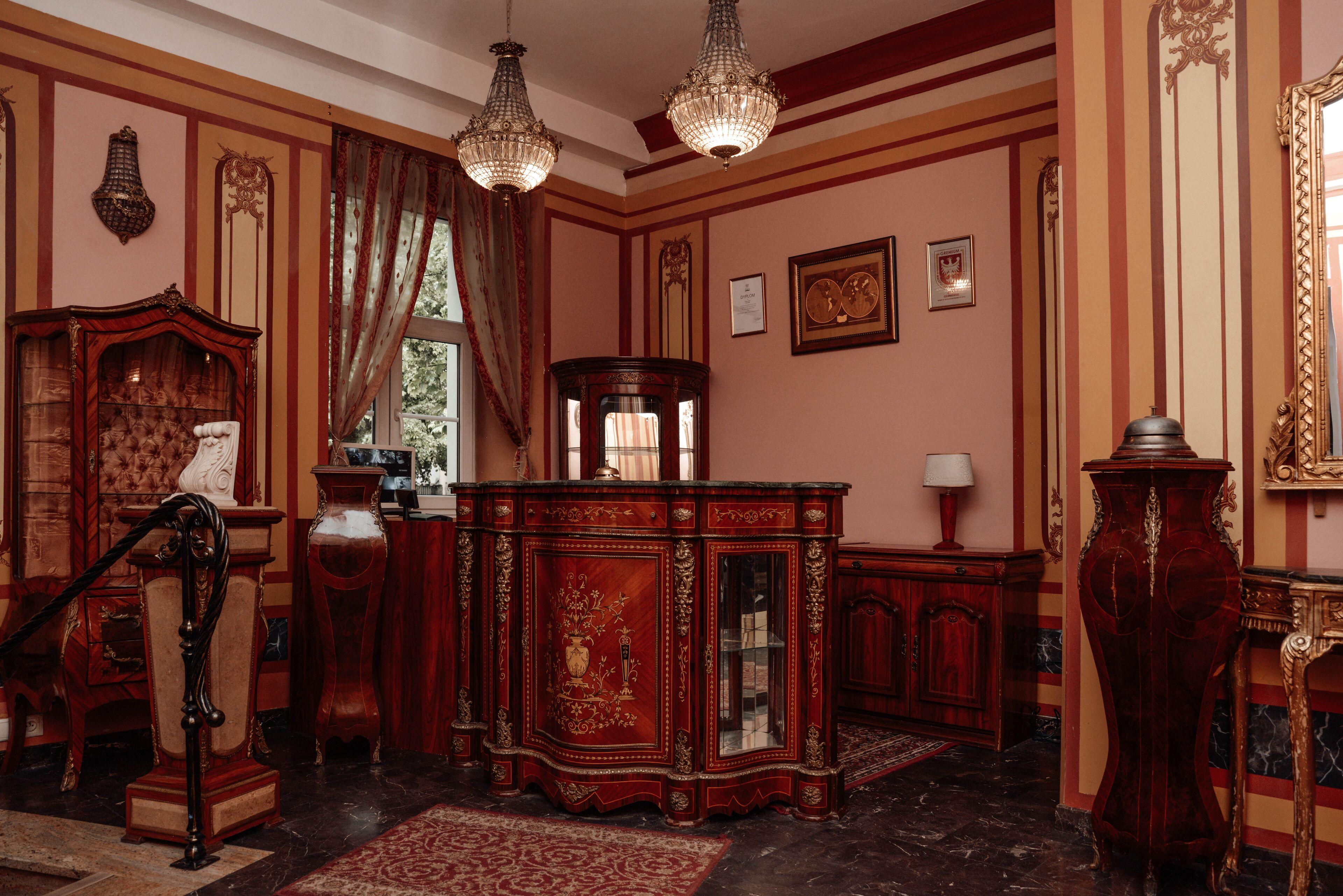 Old Time Hotel — Photos 2
